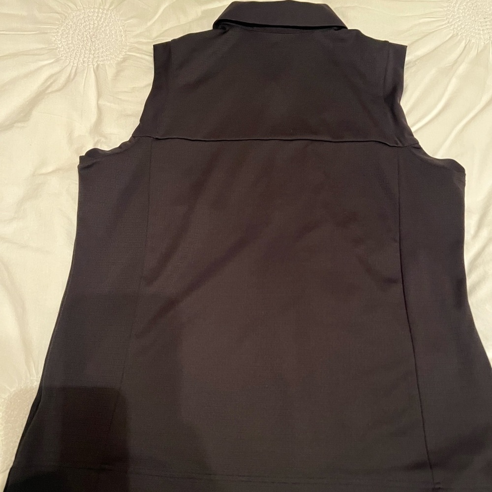 Women’s Adidas Black Golf Sleeveless Polo Shirt in size xl. - Picture 5 of 5